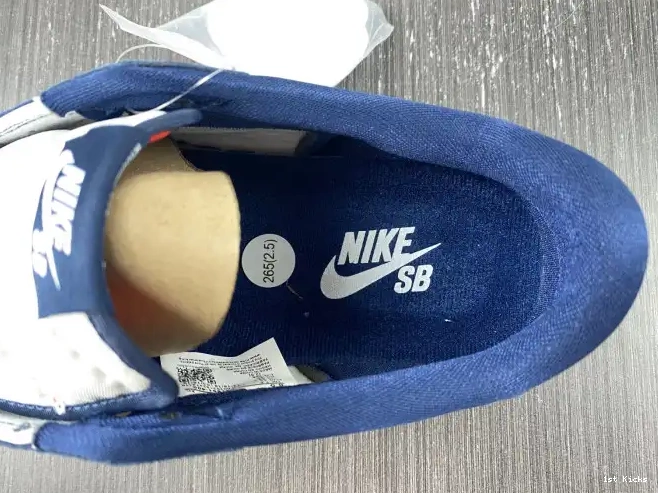 1st Kicks 1 Low Navy SB CJ7891-400 Jordan Midnight 0602